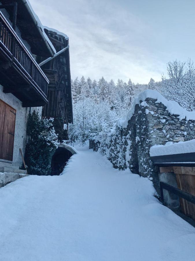 San Marco Farmhouse With A View. Oulx Kültér fotó